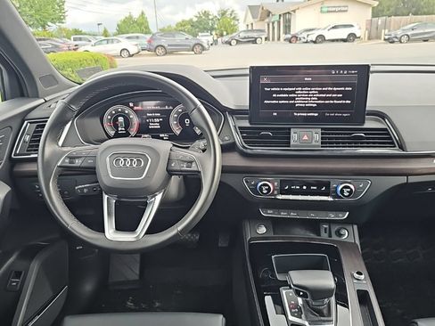 Certified 2023 Audi Q5 2.0T Premium Plus AWD/4WD image 2