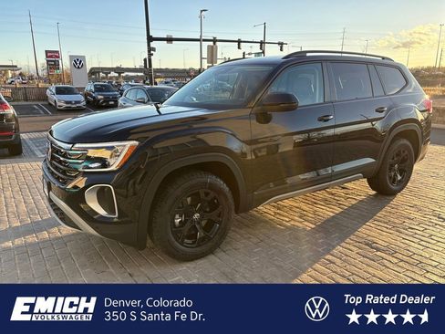 New 2026 Volkswagen Atlas Peak Edition AWD/4WD image 1