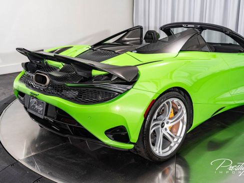 Used 2025 McLaren 750S Spider image 41