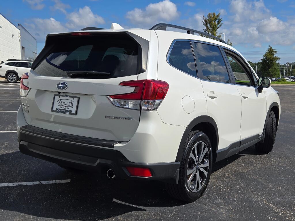 Used 2020 Subaru Forester Limited w/ Popular Package #3 AWD/4WD image 11