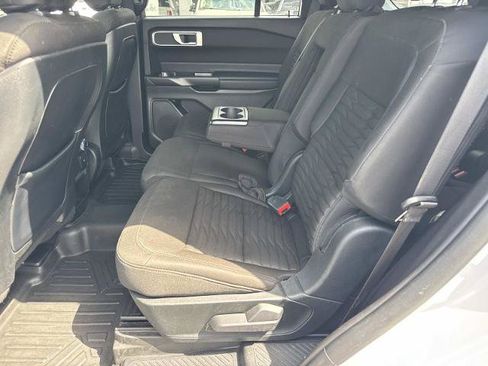 Certified 2020 Ford Explorer XLT RWD image 17