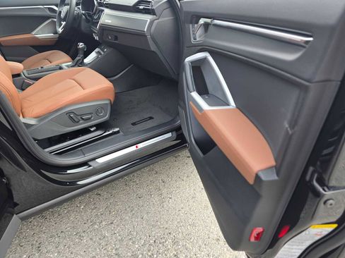 New 2025 Audi Q3 2.0T Premium Plus image 10