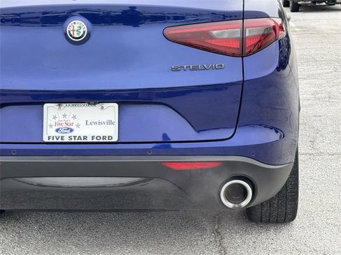 Used 2021 Alfa Romeo Stelvio Sprint w/ Nero Edizione image 7