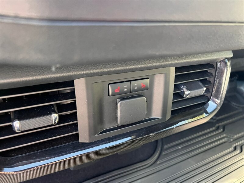 Used 2023 Ford F150 Lightning Platinum AWD/4WD image 24