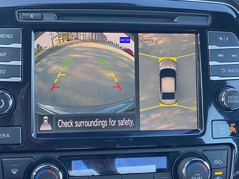 Used 2022 Nissan Maxima SR w/ Sport Mat Group image 27