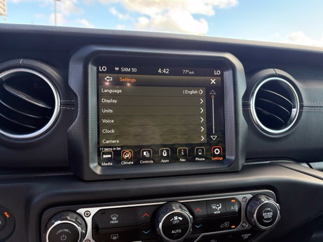 Used 2022 Jeep Wrangler Unlimited Sahara AWD/4WD image 20