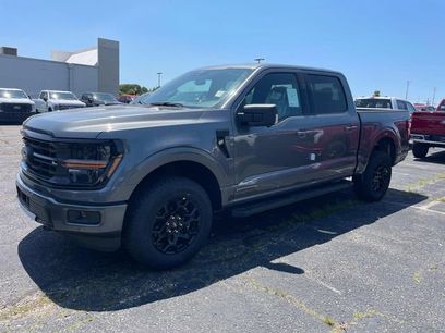 New 2025 Ford F150 XLT w/ Equipment Group 302A MID