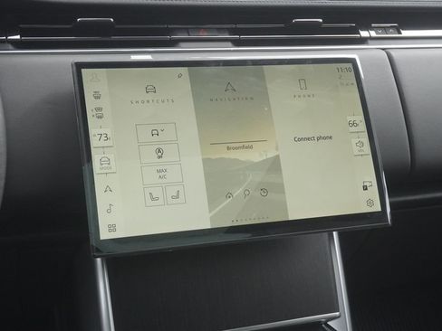 New 2026 Land Rover Range Rover SE image 15