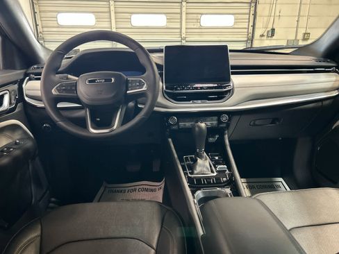 Used 2024 Jeep Compass Limited w/ Elite Group image 4