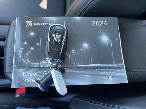 Used 2024 Buick Encore GX Sport Touring AWD/4WD image 35