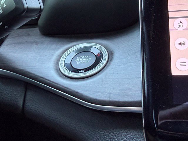 Used 2021 Jeep Grand Cherokee L Overland w/ Luxury Tech Group IV AWD/4WD image 26