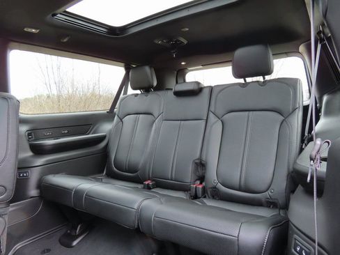 New 2026 Jeep Grand Wagoneer L Limited image 30