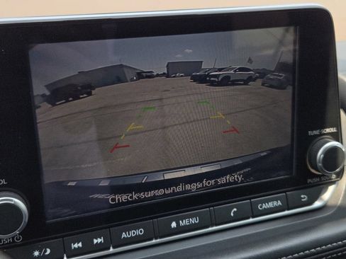 Certified 2023 Nissan Rogue SV FWD image 19