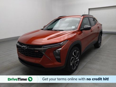 Used 2024 Chevrolet Trax RS image 1