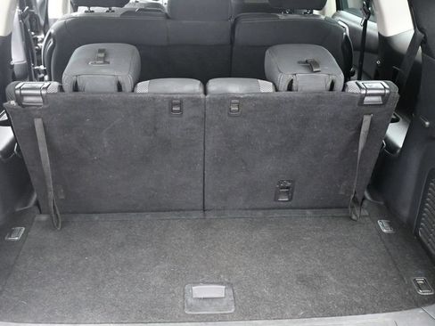 Used 2017 Nissan Pathfinder S AWD/4WD image 23