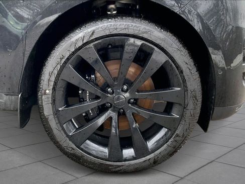 New 2026 Land Rover Range Rover Sport SE AWD/4WD image 15