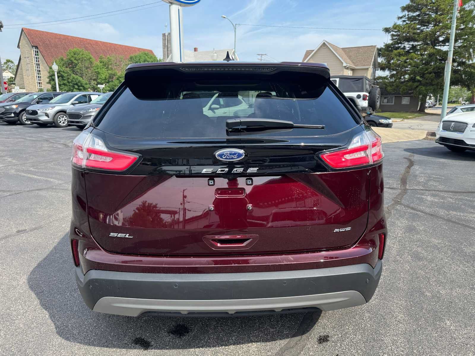 Used 2023 Ford Edge SEL w/ Convenience Package AWD/4WD image 11