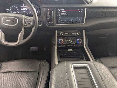 Used 2023 GMC Yukon Denali image 26