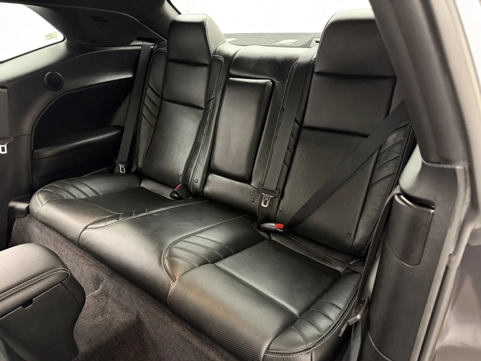 Used 2017 Dodge Challenger SRT RWD image 24