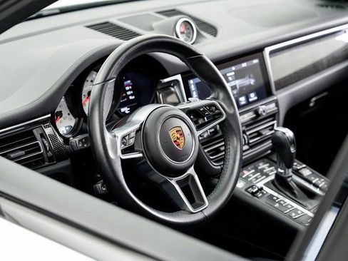 Used 2021 Porsche Macan GTS image 9
