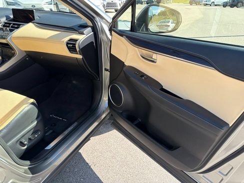 Used 2018 Lexus NX 300 AWD w/ Luxury Package image 14