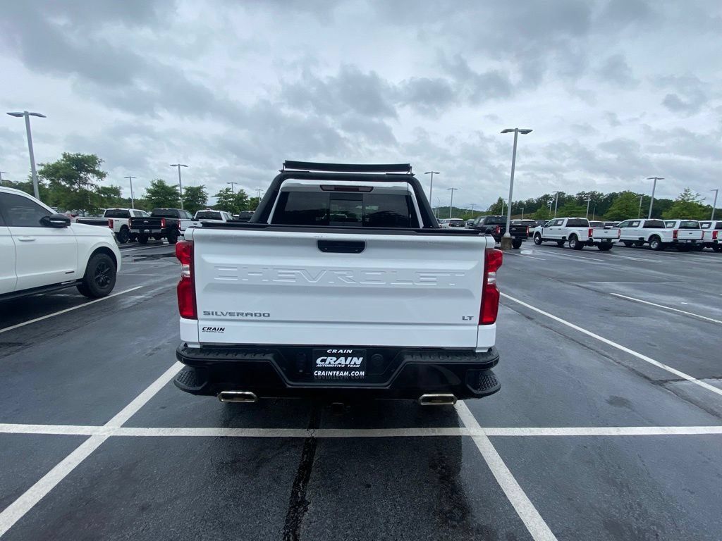 Used 2021 Chevrolet Silverado 1500 LT Trail Boss w/ Convenience Package II AWD/4WD image 6