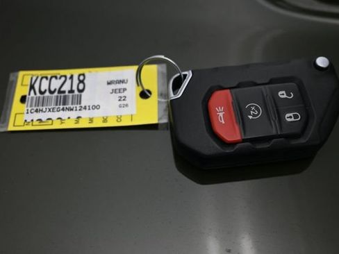 Used 2022 Jeep Wrangler Unlimited Sahara AWD/4WD image 47