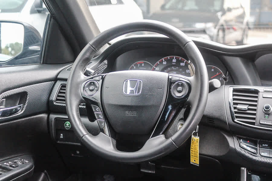 Used 2017 Honda Accord Sport image 19