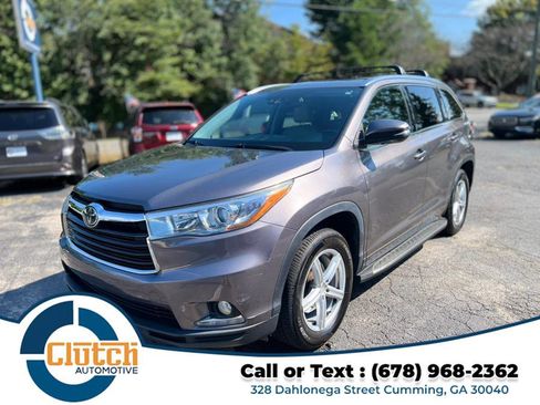 Used 2016 Toyota Highlander Limited w/ Driver Technology Package image 11
