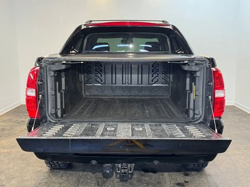 Used 2013 Chevrolet Avalanche LT w/ Suspension Package, Off-Road AWD/4WD image 27