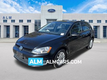Used 2017 Volkswagen Golf SE