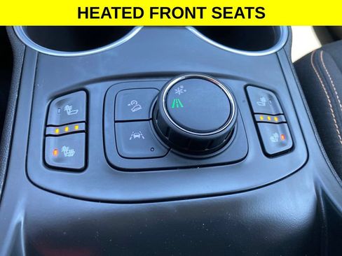 Used 2021 GMC Terrain SLE w/ Driver Convenience Package FWD image 11