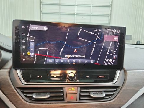 Used 2023 Nissan Altima 2.5 SV w/ SV Premium Package FWD image 27