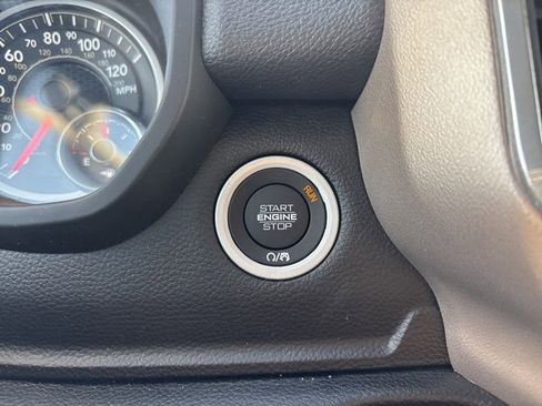 Used 2022 RAM 1500 Laramie image 22