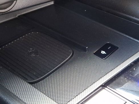 Certified 2025 Hyundai Elantra Sport image 24