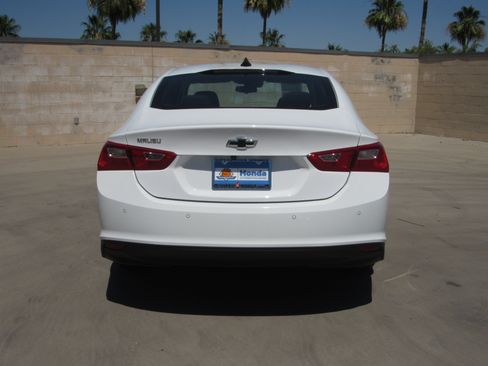 Used 2025 Chevrolet Malibu LS FWD image 7
