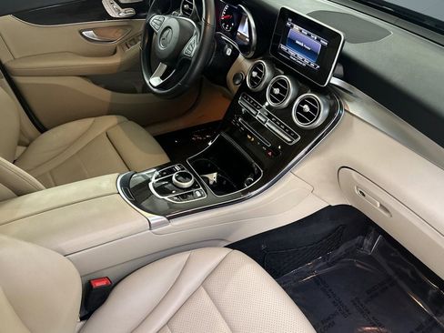 Used 2019 Mercedes-Benz GLC 300 4MATIC image 31