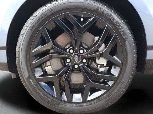 Used 2023 Land Rover Range Rover Velar HST image 28