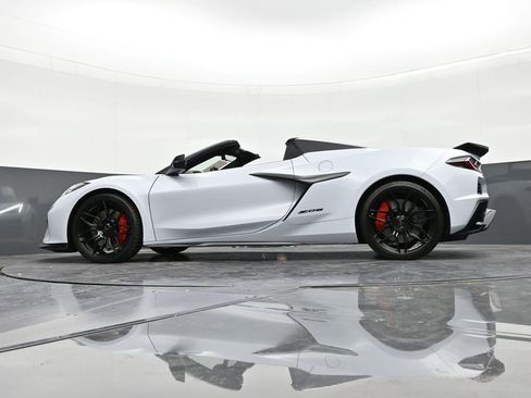 Used 2023 Chevrolet Corvette Z06 image 21