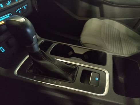Used 2018 Ford Escape SE w/ SE Sport Appearance Package FWD image 26