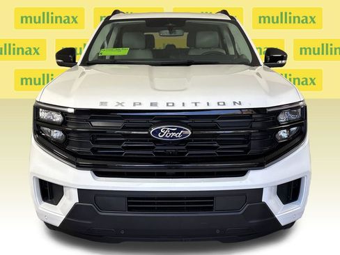 New 2026 Ford Expedition Active RWD image 14