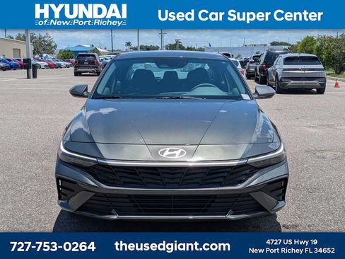 Certified 2024 Hyundai Elantra SEL FWD image 8