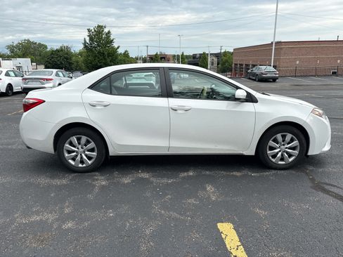 Used 2015 Toyota Corolla LE FWD image 14