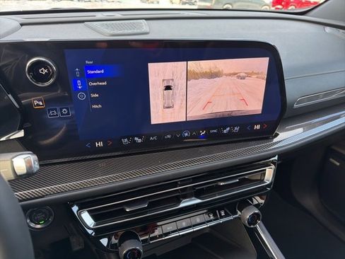 New 2026 Chevrolet Traverse High Country image 21