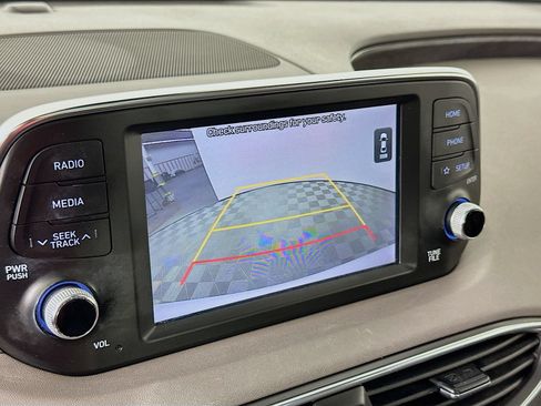 Used 2019 Hyundai Santa Fe Limited FWD image 13