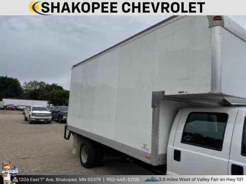 Used 2006 Ford F450 XL image 2