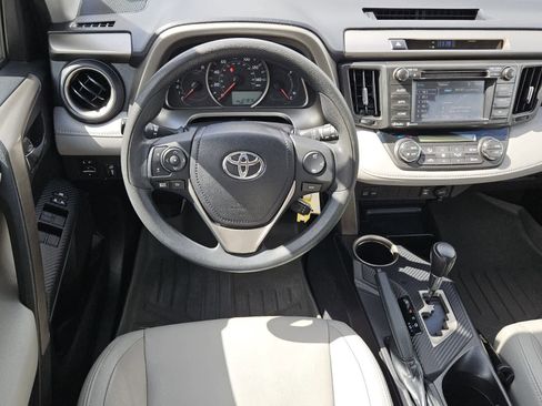 Used 2015 Toyota RAV4 XLE image 12
