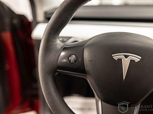 Used 2024 Tesla Model Y Long Range AWD/4WD image 24