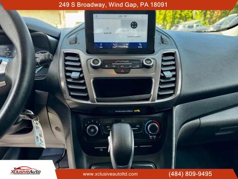 Used 2022 Ford Transit Connect XL image 19