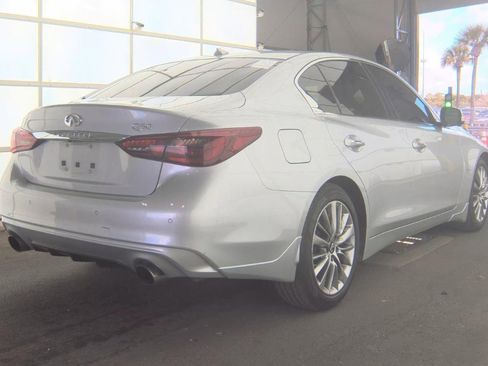 Used 2020 INFINITI Q50 Luxe w/ Essential Package (3.0T Luxe) image 5